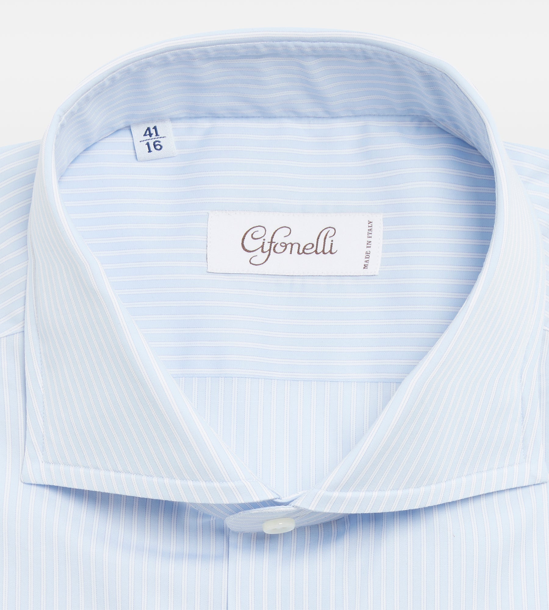 Chemise bleu ciel et blanche à rayures