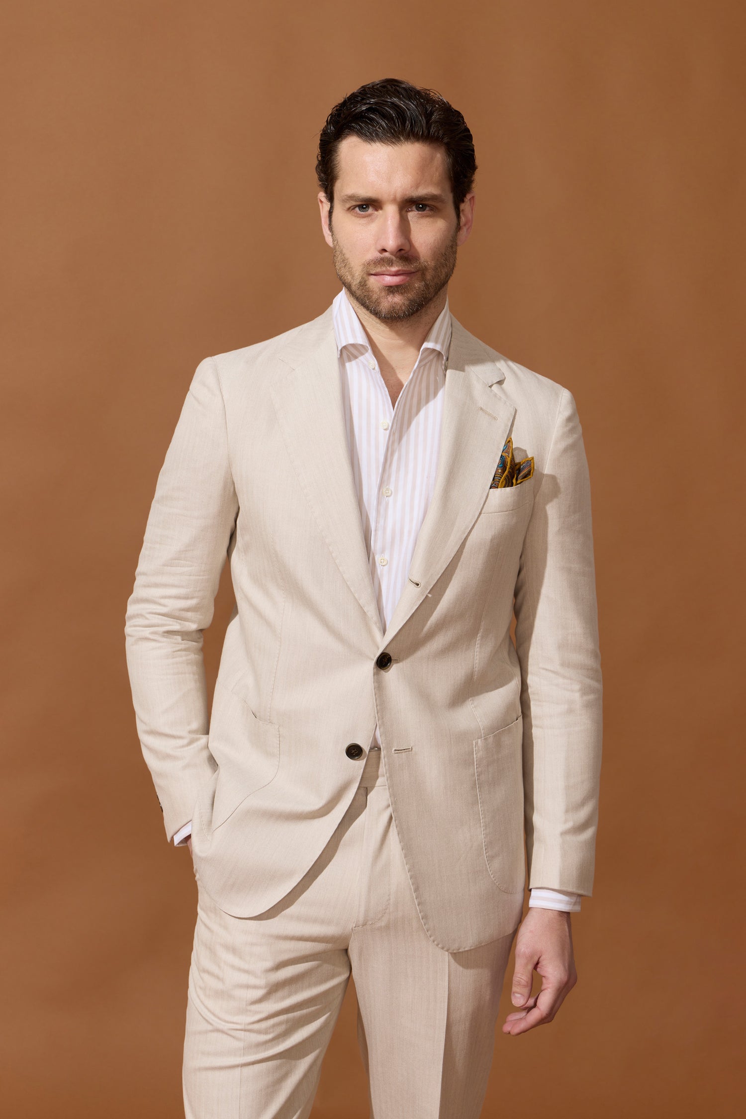 Costume beige en coton, cachemire & soie à motif chevrons