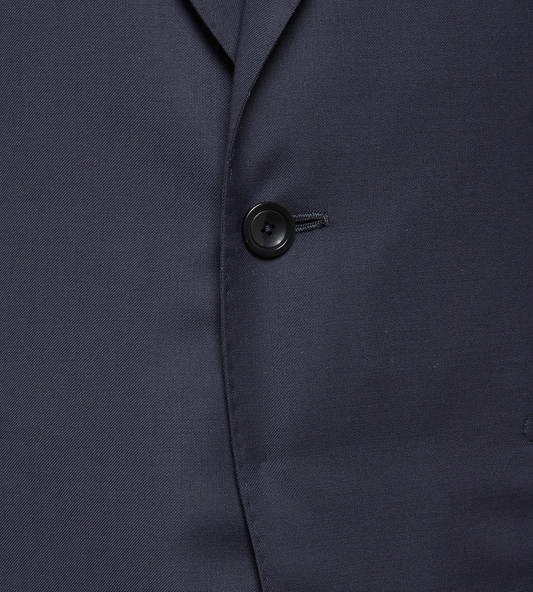 Costume bleu marine en laine avec revers en pointe