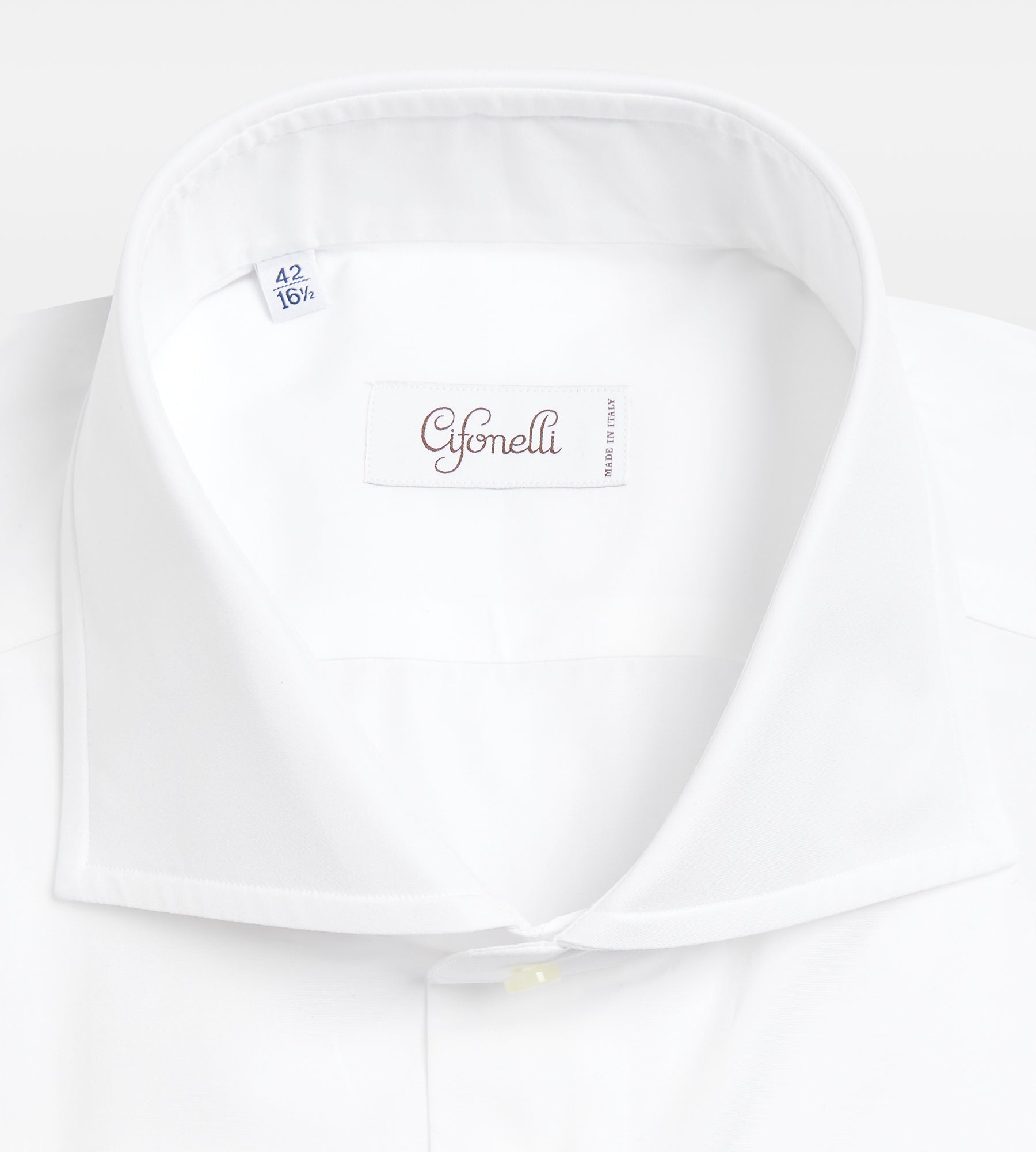 Chemise blanche en coton à poignets mousquetaires