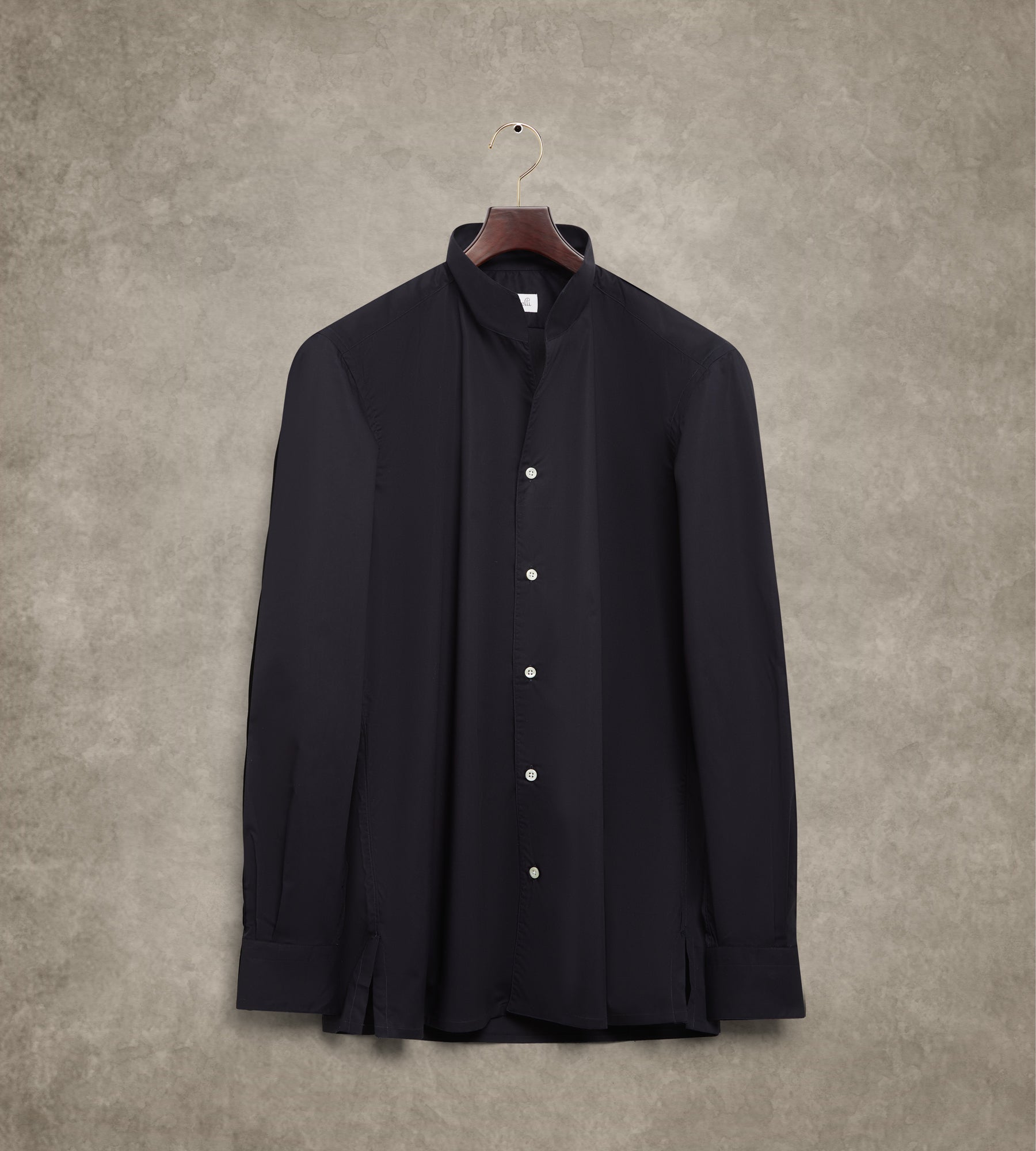 Chemise bleu foncé à col indien