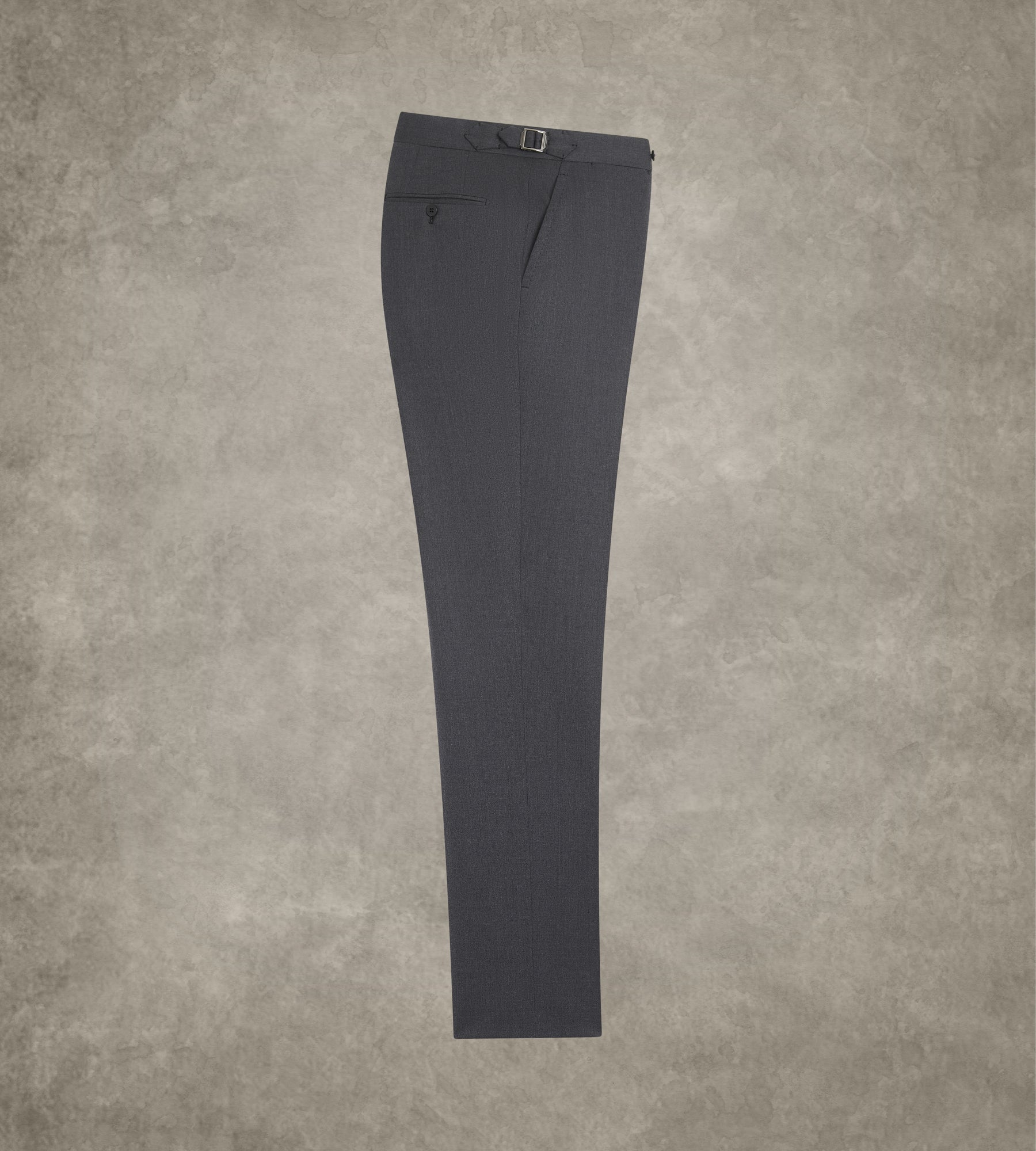 Costume gris foncé en laine
