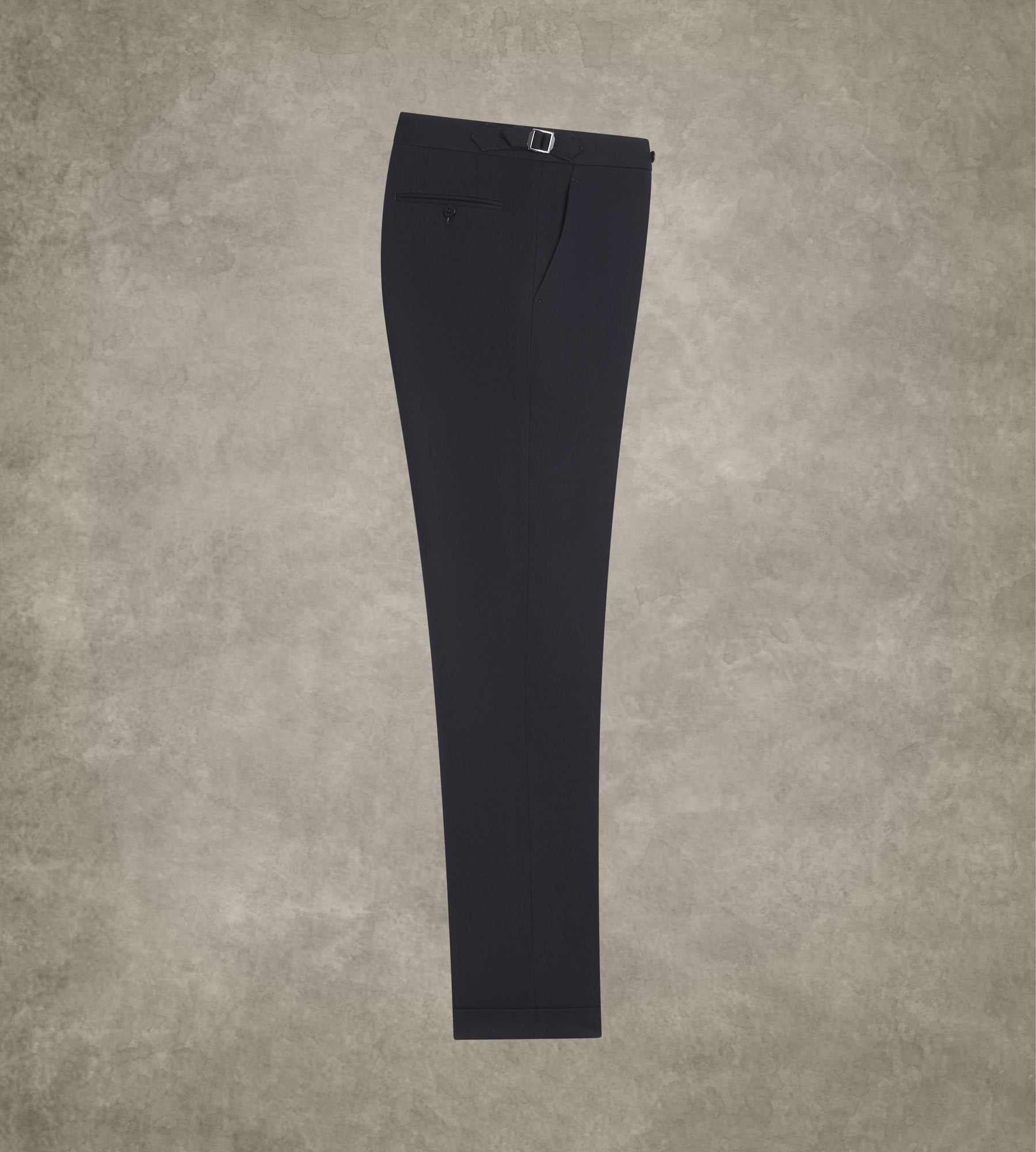 Costume bleu marine en flanelle de laine