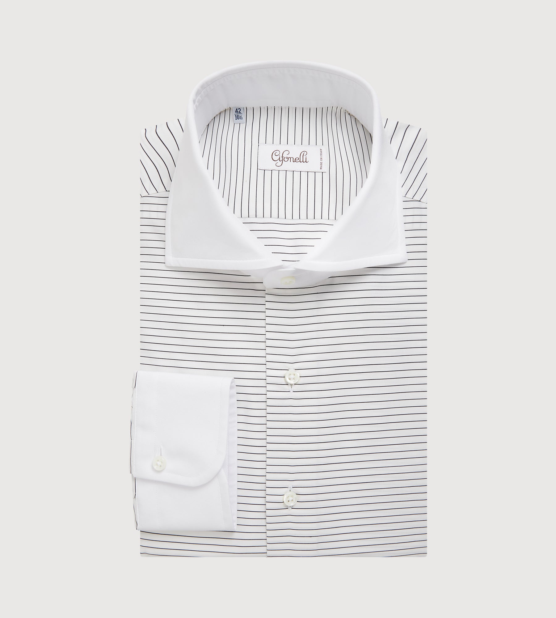 Chemise blanche à rayures horizontales noires