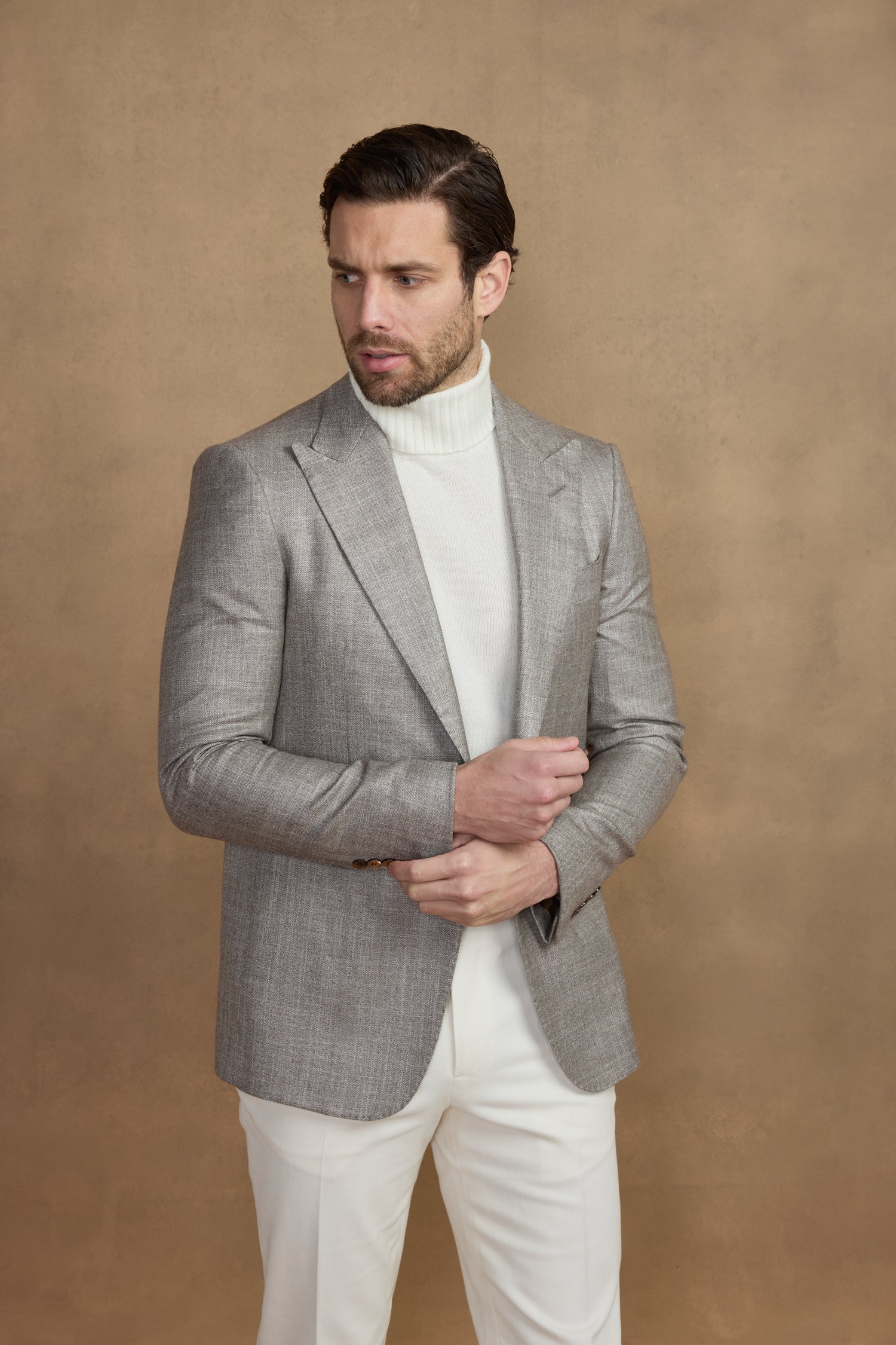 Veste en cachemire et soie beige brillant