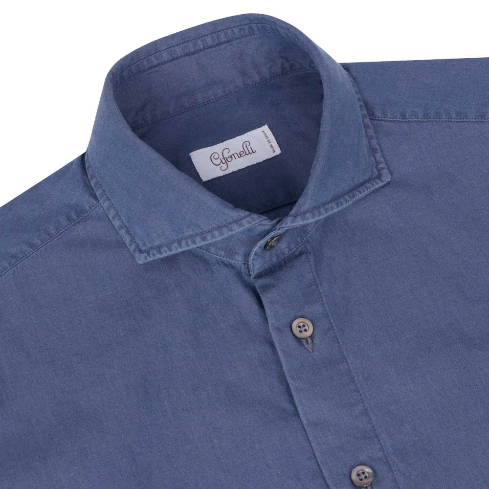 Chemise bleue en coton délavé