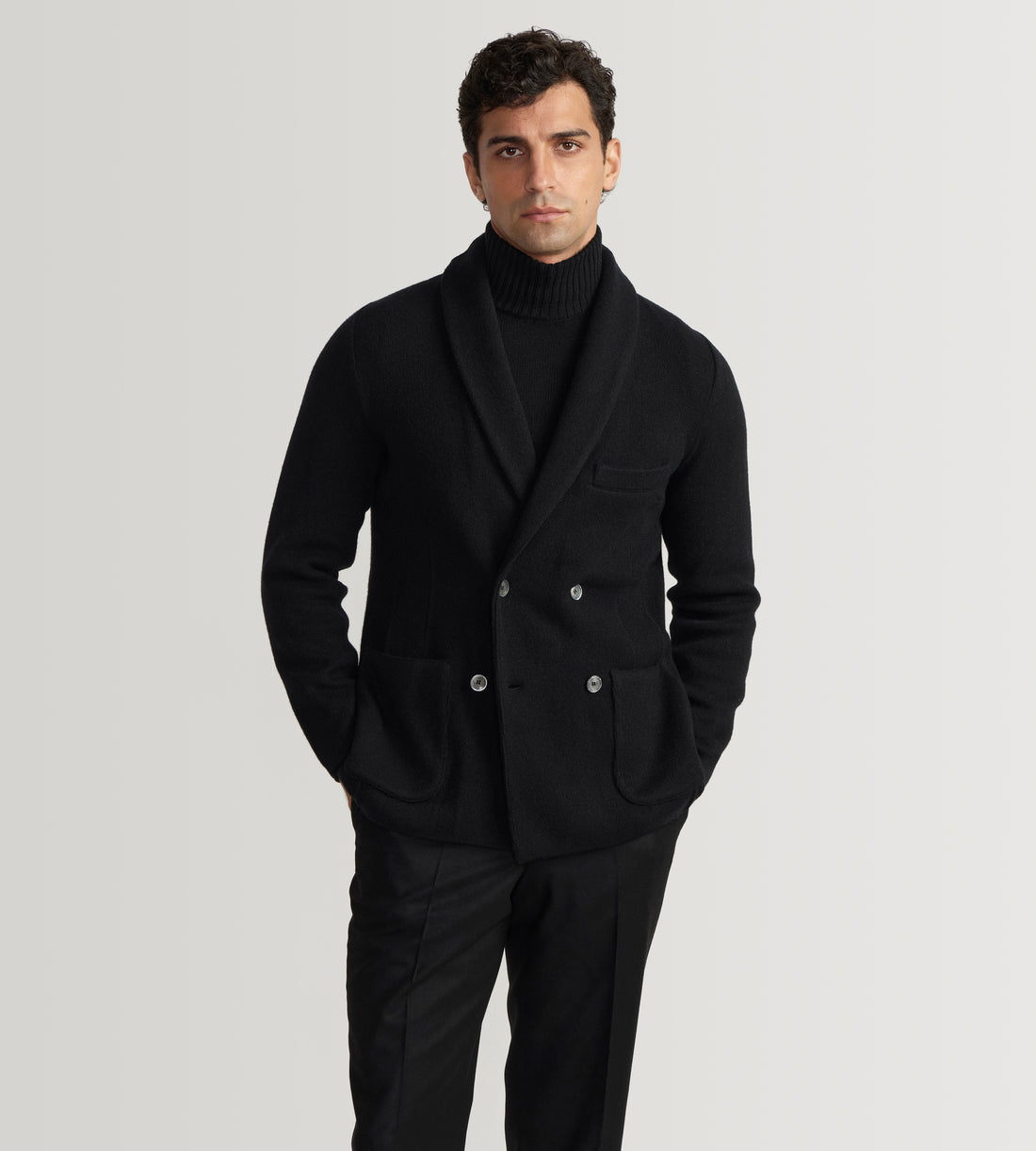 Cardigan croisé en cachemire noir à col châle