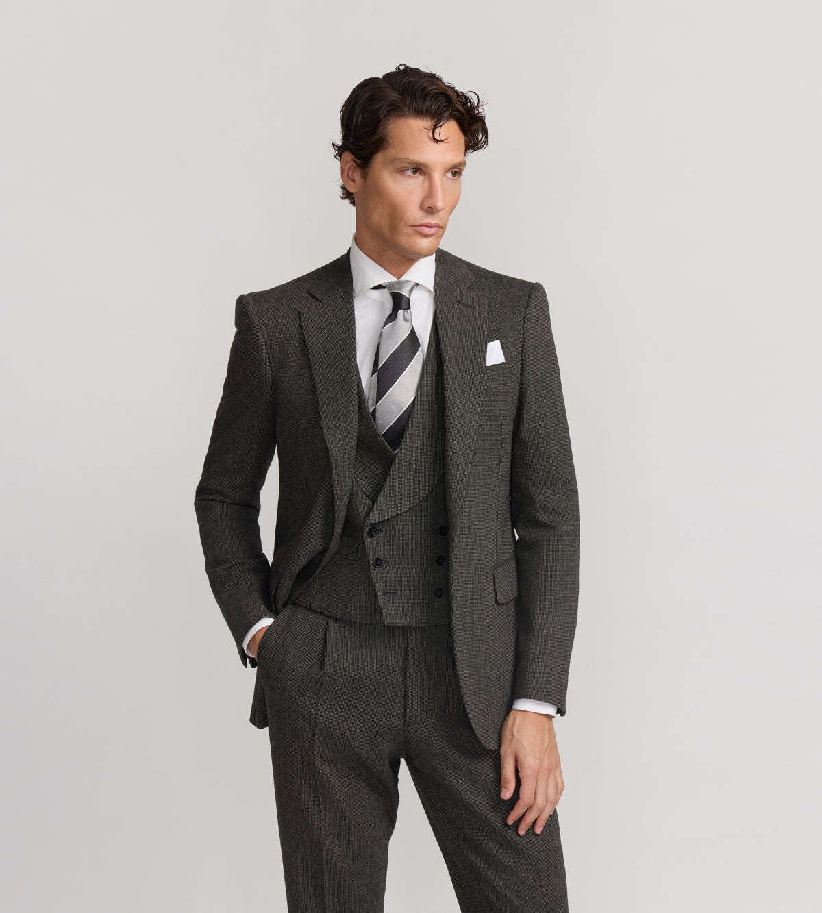 Costumes trois pièces en laine gris à motif caviar