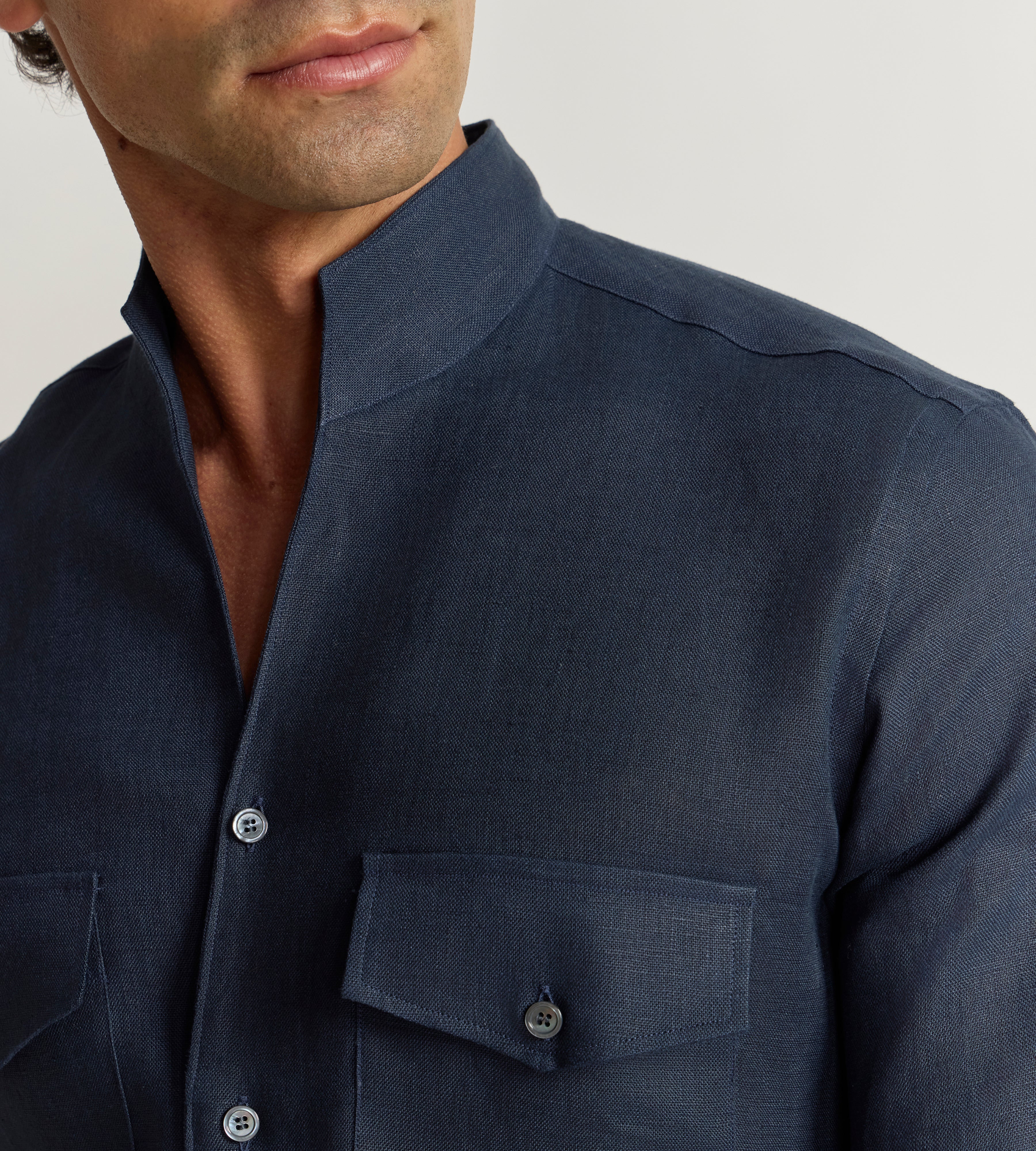 Chemise bleu cobalt à col indien