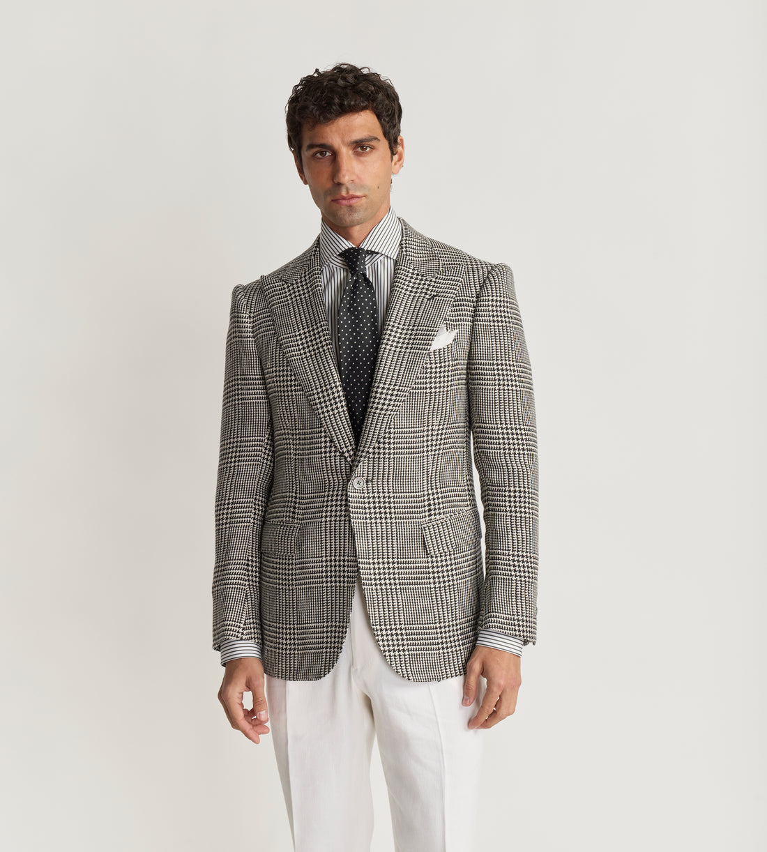 Veste à carreaux noir et blanc