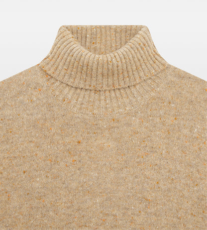 Pull beige en cachemire col roulé